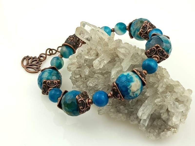 Niebieski agat – regulowana bransoletka miedziana, rękodzieło