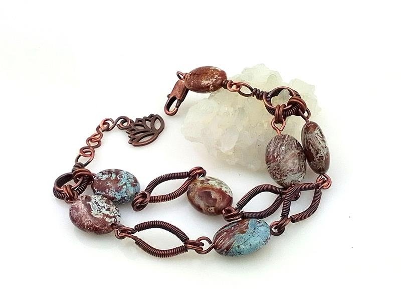 Bransoletka miedziana z agatem koronkowym, obwód od 17 do 19 cm, waga 23 gramy, znak Ryb, Wodnika, Panny i Wagi