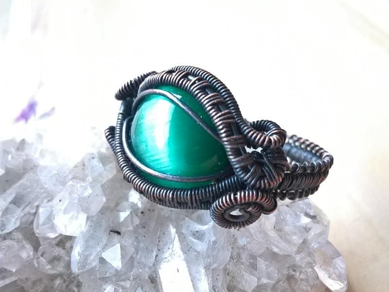 Kocie oko -pierścionek miedziany 21x14x6 mm, rozmiar 16 - zdjęcie z prawej strony