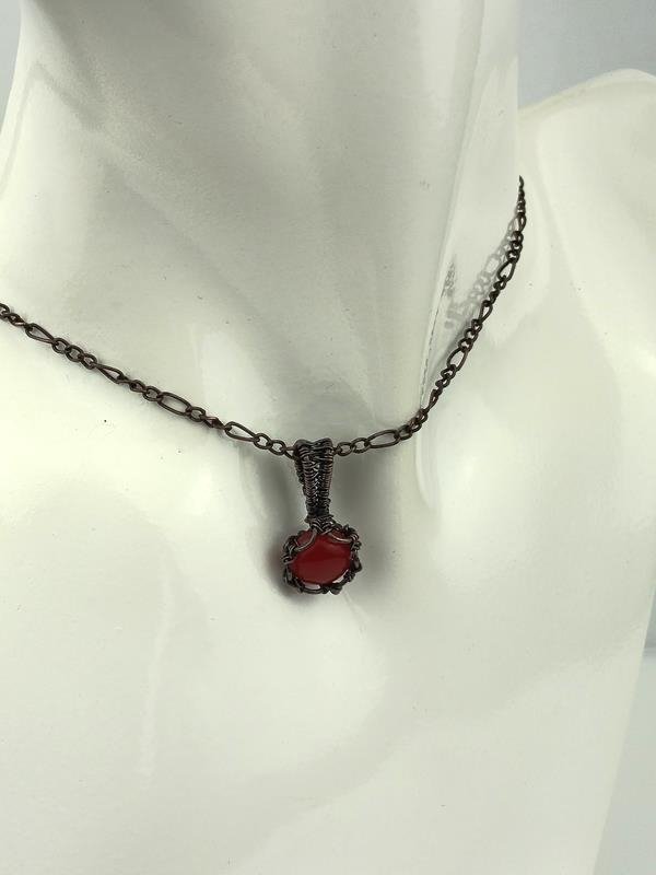 Prezent z okazji 12 rocznicy ślubu – wisiorek miedziany z jadeitem na łańcuszku, rękodzieło