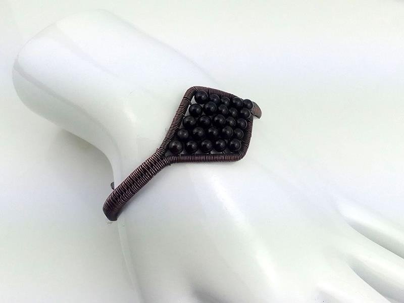 Prezent z okazji 8 rocznicy ślubu - bransoletka miedziana z czarnym turmalinem