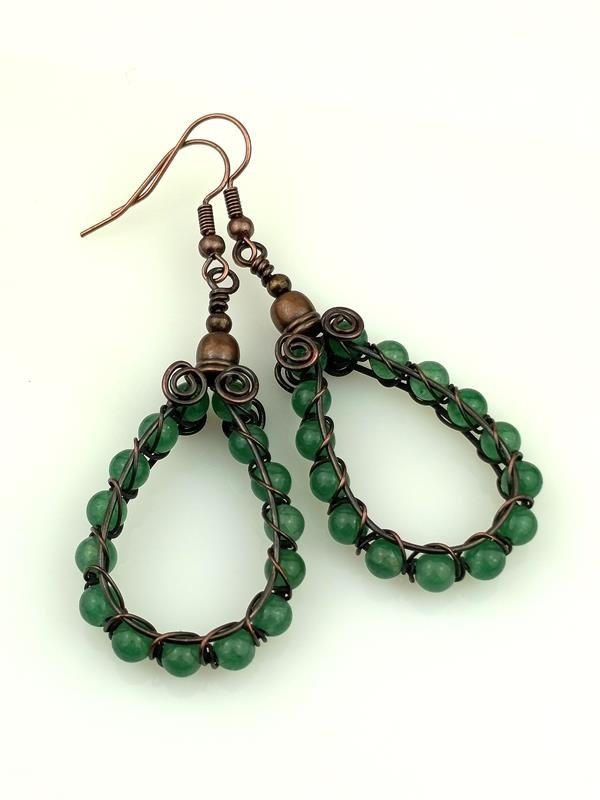 Duże kolczyki miedziane z kulkami zielonego awenturynu