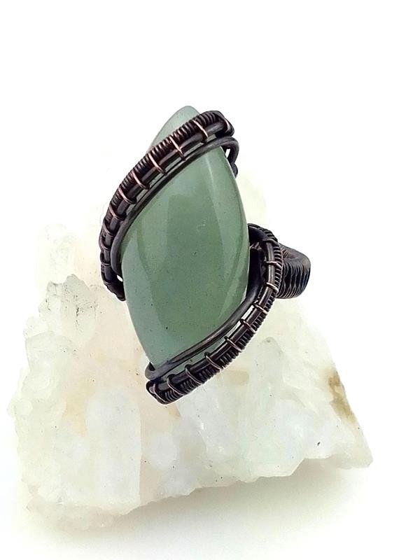 Awenturyn - pierścionek miedziany 26x16 mm, rozmiar 16 – regulowany, rękodzieło
