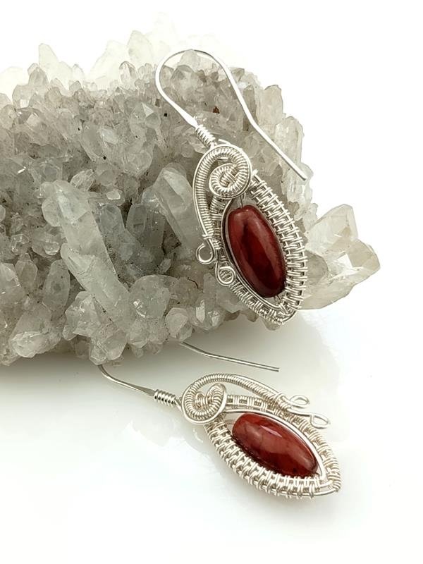 Kolczyki ze srebra z jaspisem czerwonym dla znaku Barana, Koziorożca i Byka