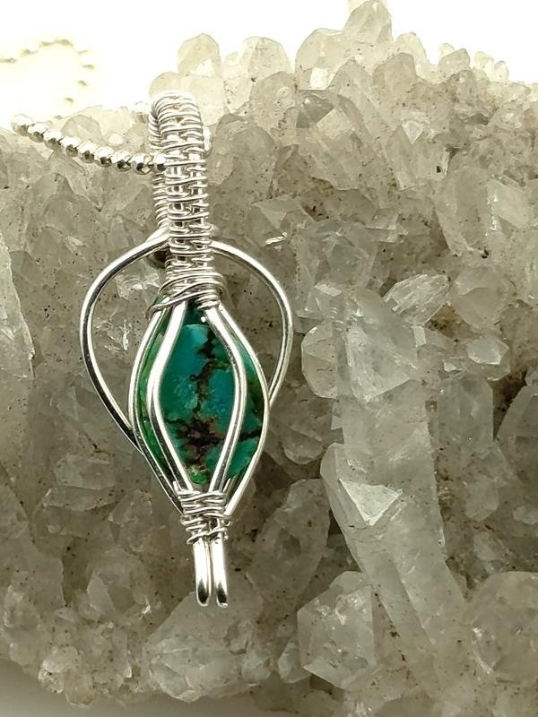 Zdjęcie wisiorka od spodu