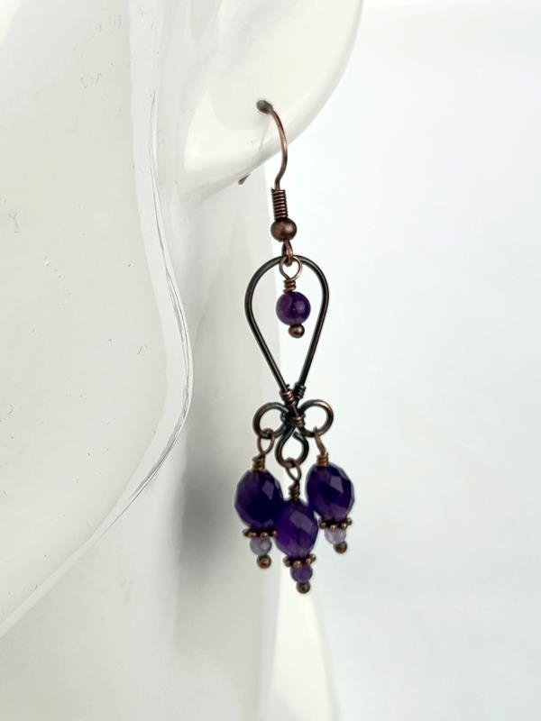 Ametyst – kolczyki miedziane dla numerologicznej 3, 7, 11 i 22