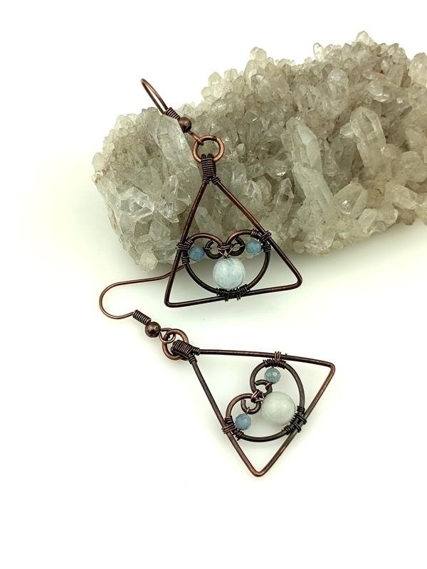 Prezent dla dziennikarki - kolczyki miedziane z akwamarynem