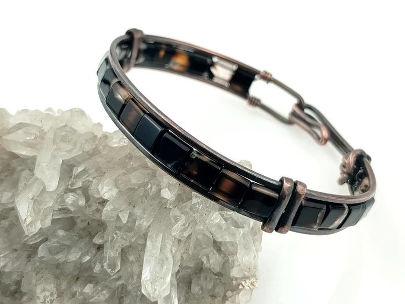 Bransoletka miedziana z czarnym agatem – kamieniem bogactwa, zdrowia i długowieczności