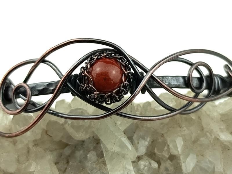 Bransoletka miedziana z jaspisem czerwonym - część środkowa