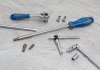 ZESTAW NARZĘDZI 1/4 39cz. NASADKI KRÓTKIE, 6-kąt. 4 - 13mm + BITY, Z GRZECHOTKĄ I AKCESORIAMI, KASETA King Tony
