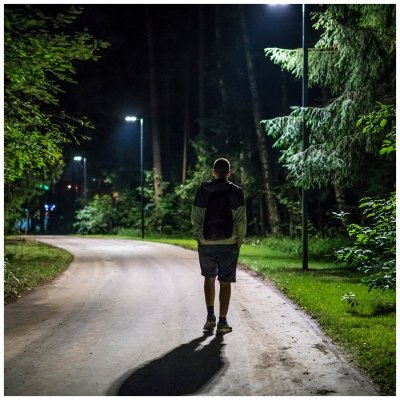 Oprawa drogowa z czujnikiem ruchu Solar LED URBI 8W 6500K IP54 LED2B