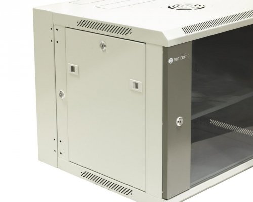 Szafa wisząca dzielona 19&quot; 9U, drzwi blacha/szkło, 600×550×500mm szer./gł./wys. (w zestawie: półka stała oraz komplet śrub 
