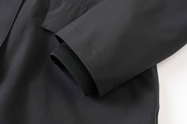 Płaszcz przeciwdeszczowy Covalliero SS2026 - czarny