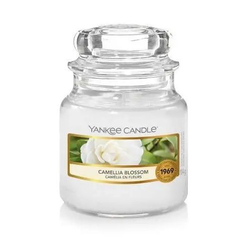 Świeca Yankee Candle Camellia Blossom - mały słoik