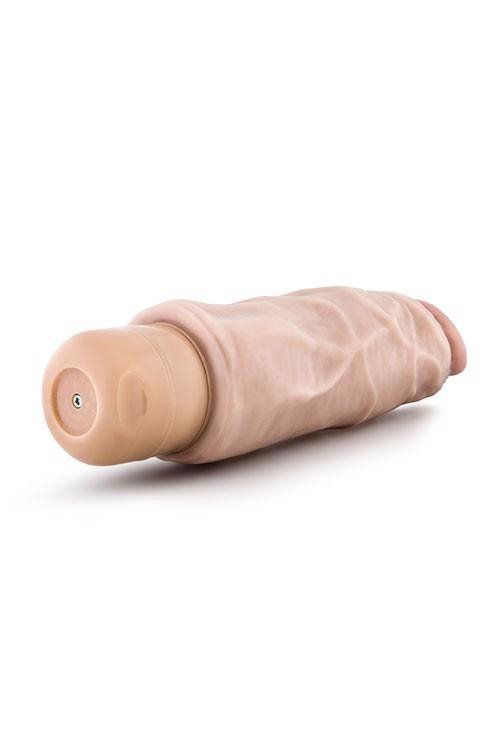 Realistyczny wibrator z żyłami 17,8 cm