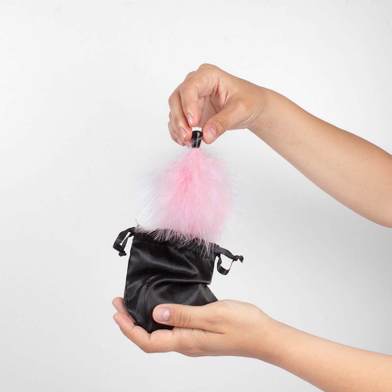 Sparkling strawberry edible powder &amp; feather tickler kit cod.