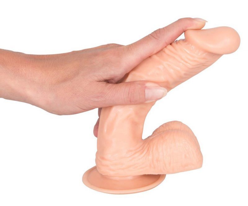 Realistyczny penis z jądrami na przyssawce 20 cm 