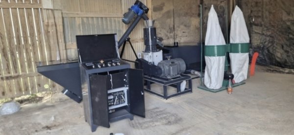  LInia do produkcji peletu DGL-5000  300-500kg 