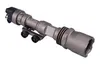 Latarka taktyczna M961 - dark earth
