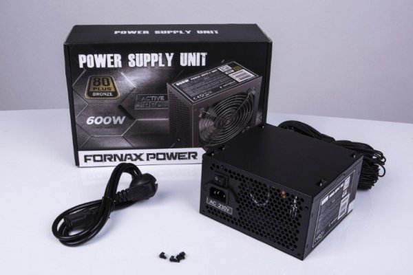Zasilacz ATX 600W aktywne PFC 12 cm fan 80+Bronze color box