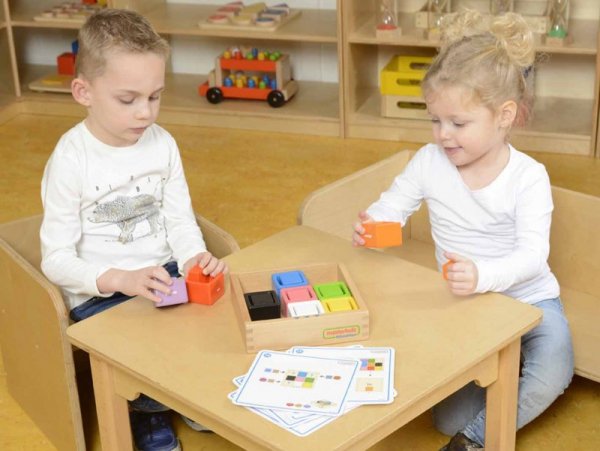 Kolorowe Kubeczki I Klocki Kwadratowe Zabawka Drewniana Sorter Kolorów Masterkidz Montessori