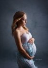 Warsztaty z fotografii ciążowej w studiu i plenerze kurs online