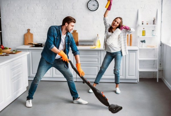 Mop parowy Eldom PM1000 czarny