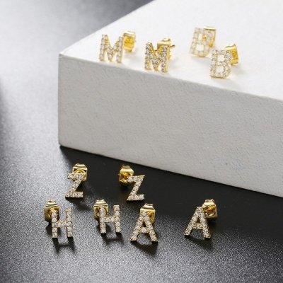 Kolczyki ze stali szlachetnej platerowane 14k złotem, literka A 2szt. KST3203A