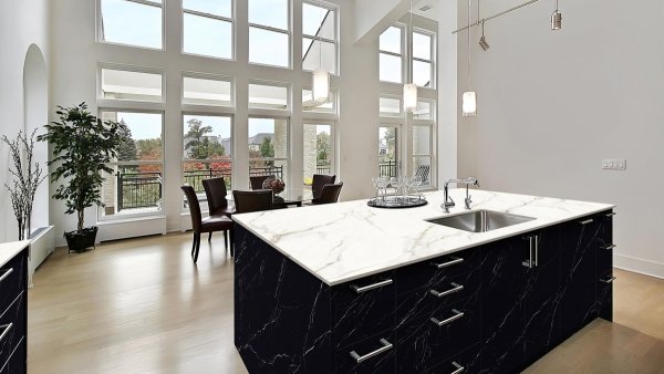 spiek kwarcowy Nero Marquina 12 naturale