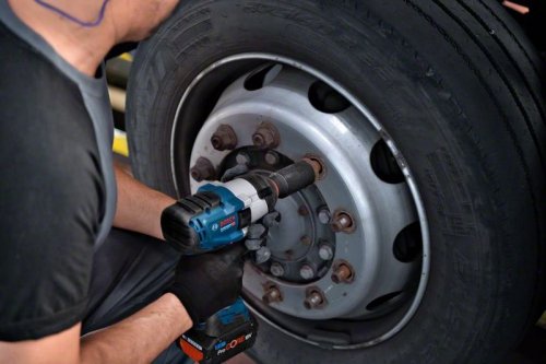 KLUCZ UDAROWY AKUMULATOROWY 3/4&#039;&#039; GDS 18V-1050H 2*8.0AH