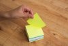 KARTECZKI SAMOPRZYLEPNE 75X75MM D.RECT MIX NEON MANGO 400KART