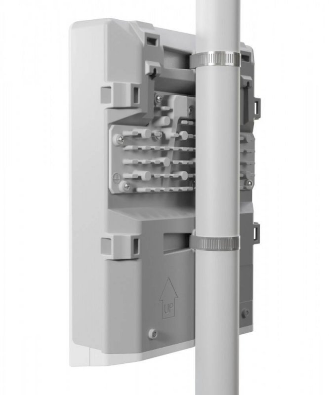 MIKROTIK PRZEŁĄCZNIK 16XGBE 2XSFP+ CRS318-16P-2S+OUT