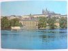 PRAHA. POHLED PRES VITAVU K PRAŹSKEMU HRADU
