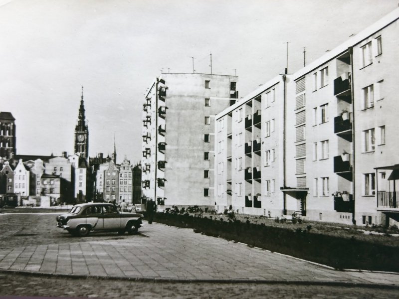 GDAŃSK. ULICA ŻABI KRUK Z WIDOKIEM... FOT. KORPAL