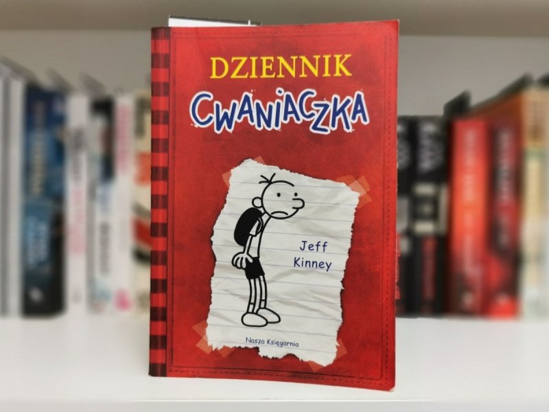 DZIENNIK CWANIACZKA - Jeff Kinney