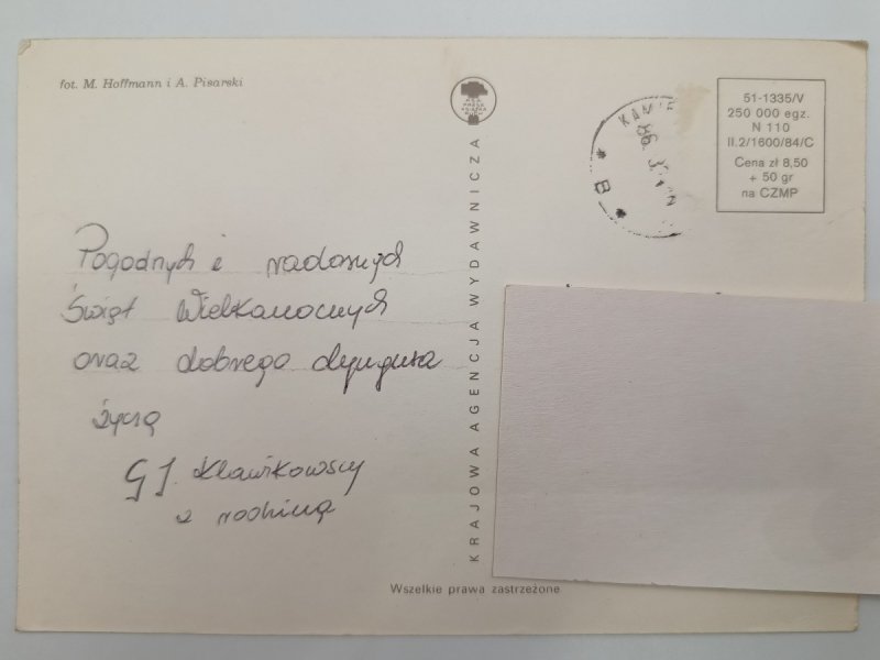 WESOŁYCH ŚWIĄT CZERWONE PISANKI NA ŻÓŁTYM TLE