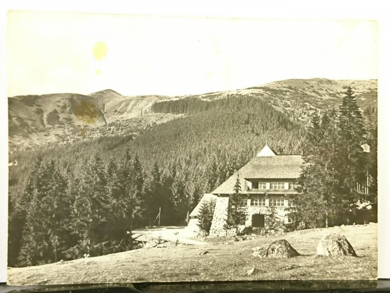 TATRY. SCHRONISKO PTTK NA POLANIE CHOCHOŁOWSKIEJ