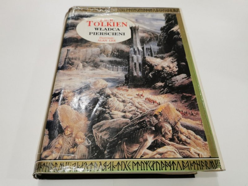 WŁADCA PIERŚCIENI - J. R. R. Tolkien