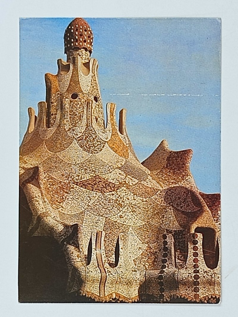 ANTONI GAUDI PARK GUELL BARCELONA