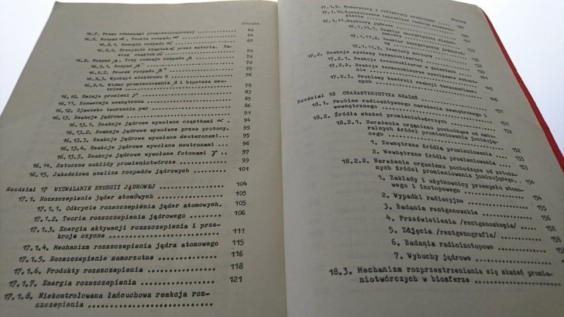 FIZYKA CZĘŚĆ IV JĄDRO ATOMOWE - Staniszewski 1980