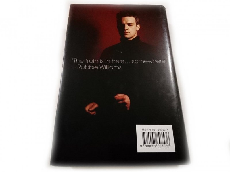 FEEL: ROBBIE WILLIAMS - Chris Heath 2004