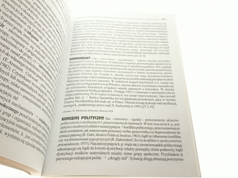 LEKSYKON POLITOLOGII - Red. A. Antoszewski 1998