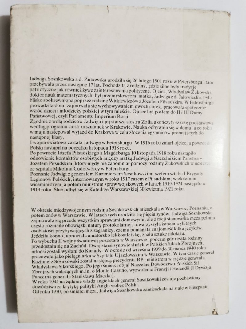 W KRĘGU MITÓW I RZECZYWISTOŚCI - Jadwiga Sosnkowska 