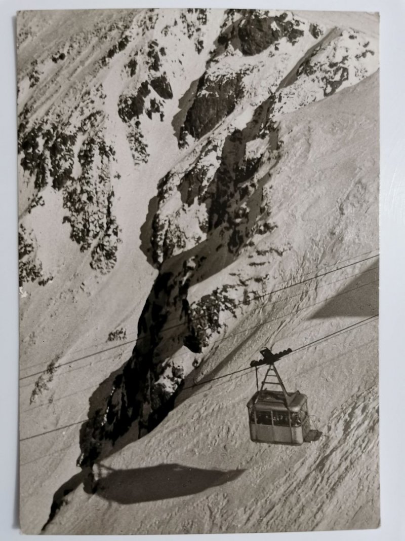 TATRY ZACHODNIE. WAGONIK KOLEJKI LINOWEJ NA KASPROWY WIERCH FOT. GORAZDOWSKA