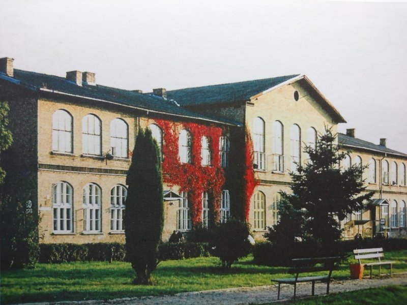 SOKRATES-COMENIUS. BUDYNEK STAREJ SZKOŁY FUNDACJI