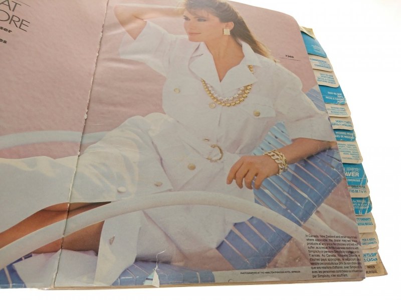SIMPLICITY EARLY SUMMER/DEBUT D'ETE