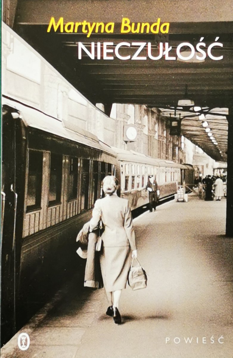 NIECZUŁOŚĆ - Martyna Bunda
