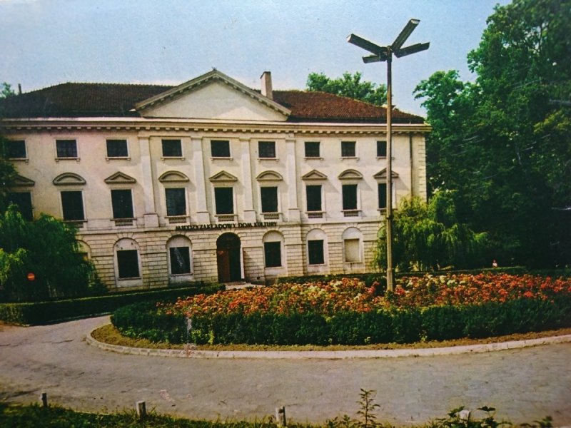 KONIECPOL. DAWNY PAŁAC... FOT. P. KRASSOWSKI