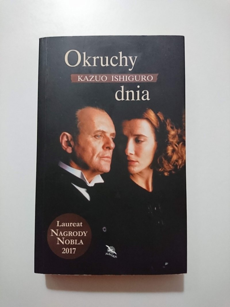 OKRUCHY DNIA - Kazuo Ishiguro