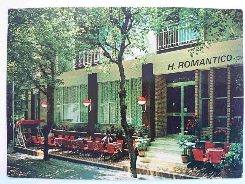 HOTEL ROMANTICO K2 VIA TRIESTE. RIVIERA ADRIATICA – ITALY